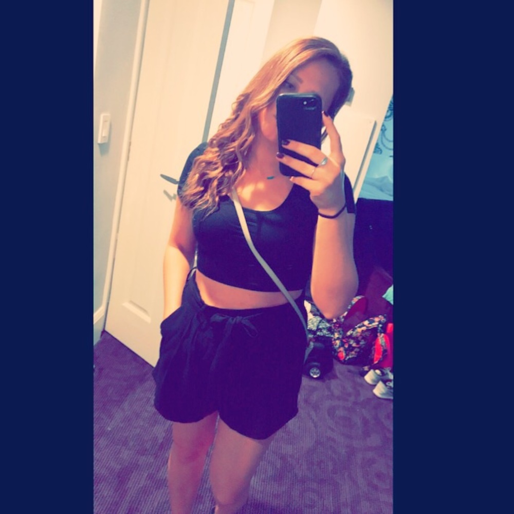 Meet your Posher, Emily